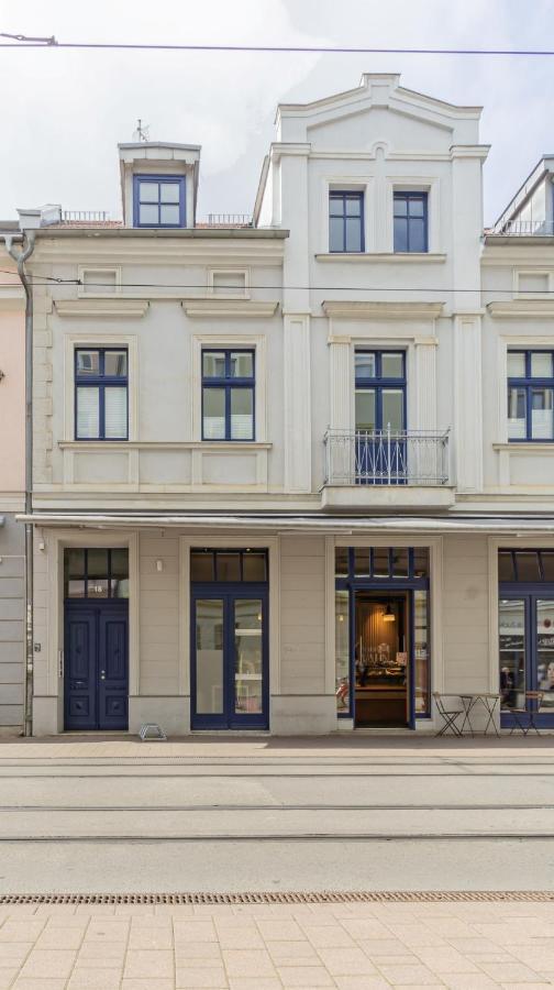 Modernes Apartment - Zentral, Ruhig, Wlan, Netflix, Kueche, Schreibtisch, Parkplatz, Waschtrockner Cottbus Exterior photo
